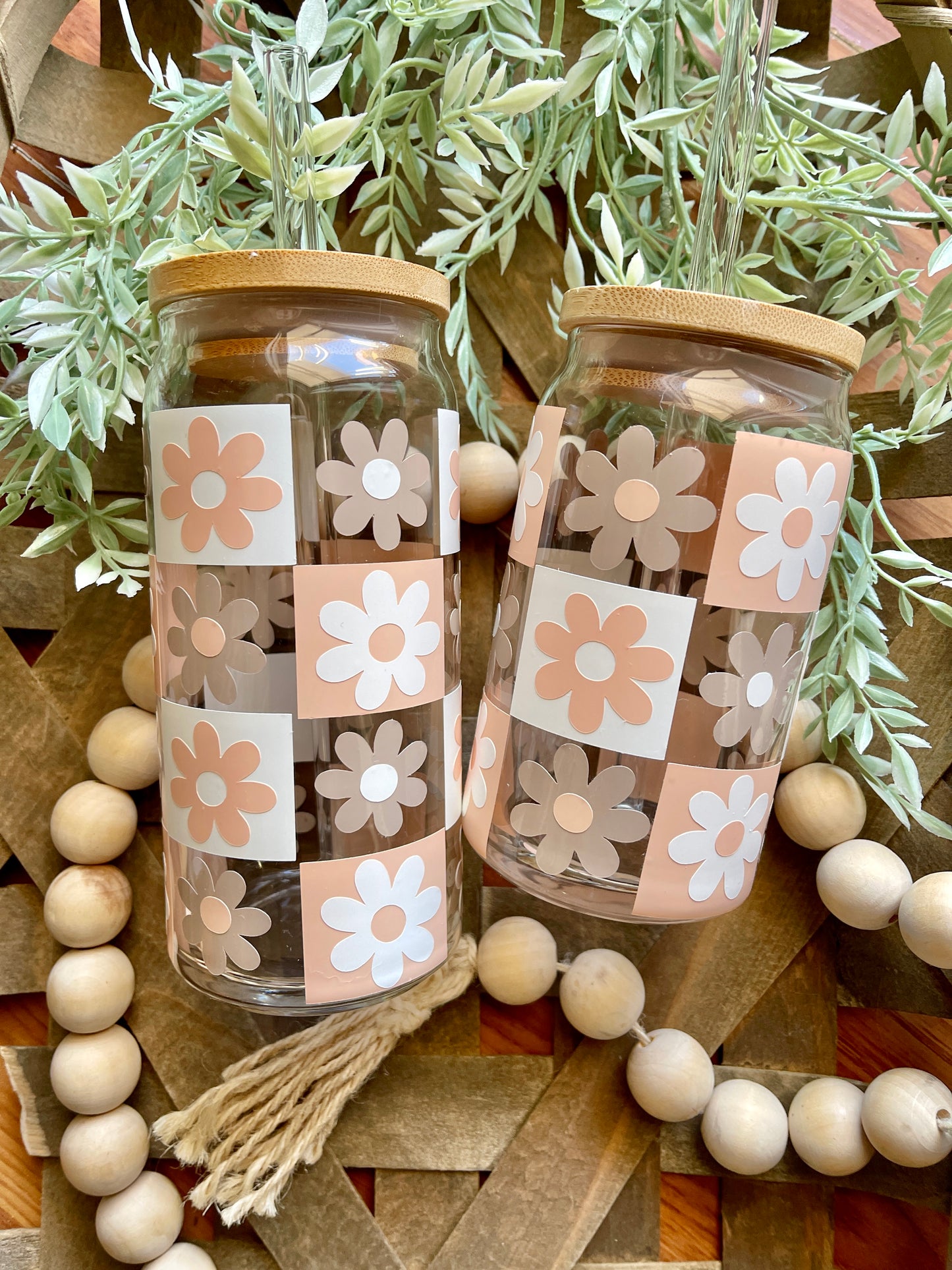 Checkered Daisy Beer Can Glass